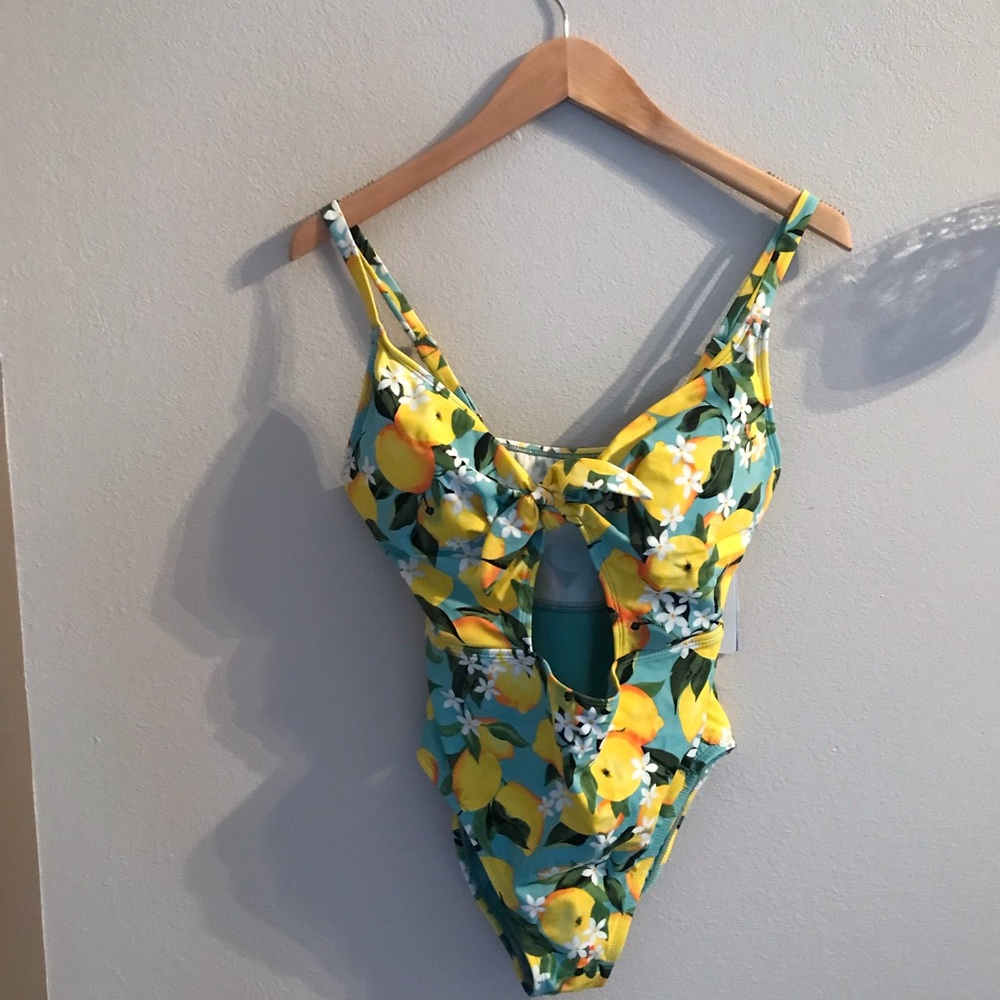 Beach Betty Swim Suit, Size Medium